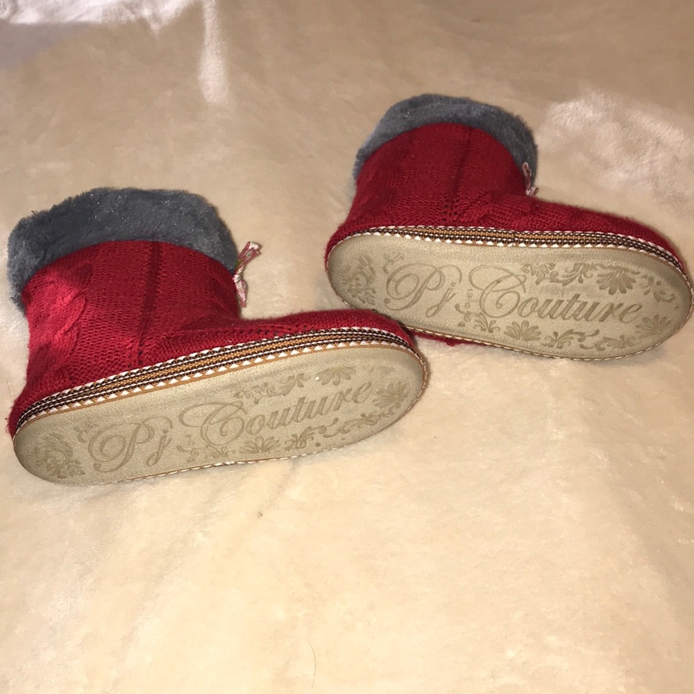 Slippers - Picture 3 of 4